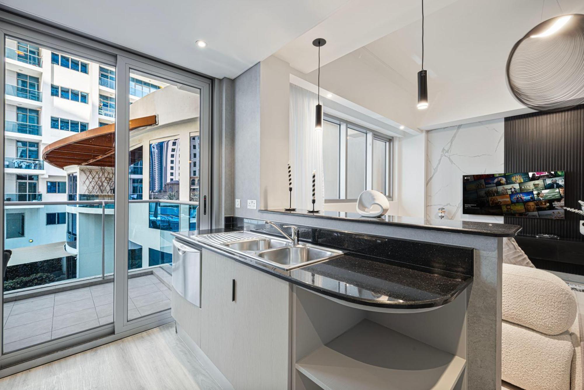 Daniels 1br At Marina With Pool View *